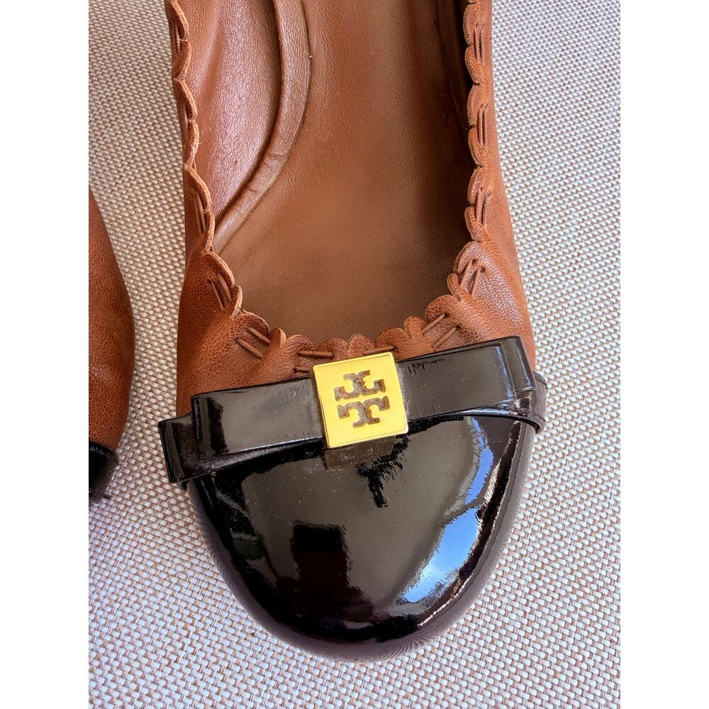 Tory Burch Camel and Black Kitten Heel Leather Pumps Size 8.5​ - Picture 3 of 6